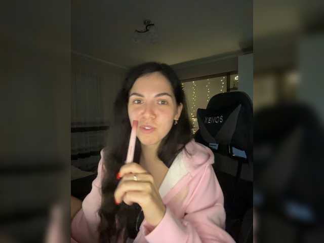 Vika19981 — live female cam