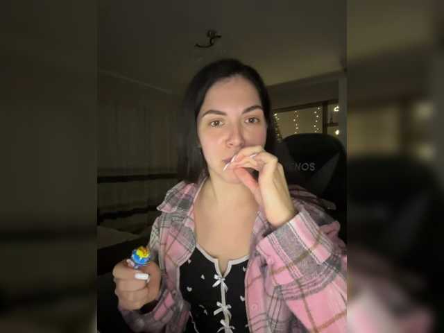 Vika19981 live cam on BongaCams
