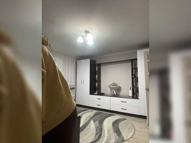 Vika19981 live cam on BongaCams