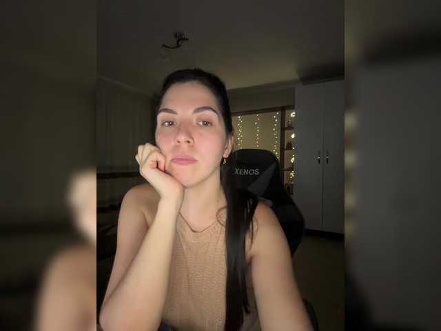 Vika19981 live cam preview