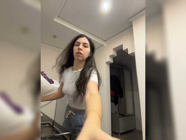 Vika19981 live cam on BongaCams