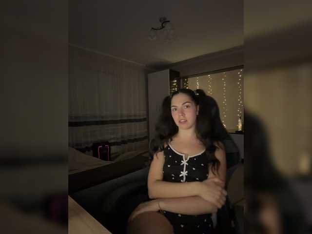 Vika19981 live cam preview
