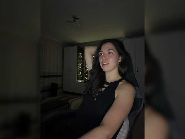 Vika19981 live cam on BongaCams