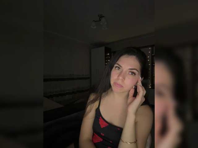 Vika19981 live cam