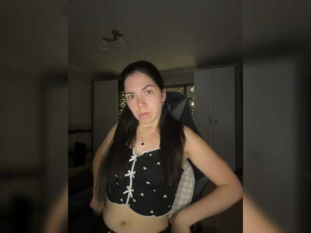 Vika19981 live cam on BongaCams