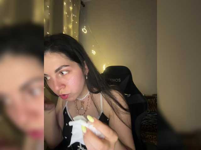 Vika19981 webcam