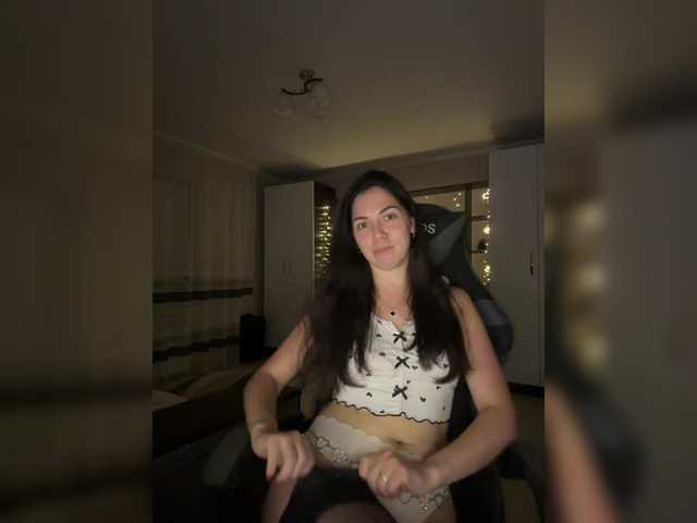 Vika19981 live cam on BongaCams