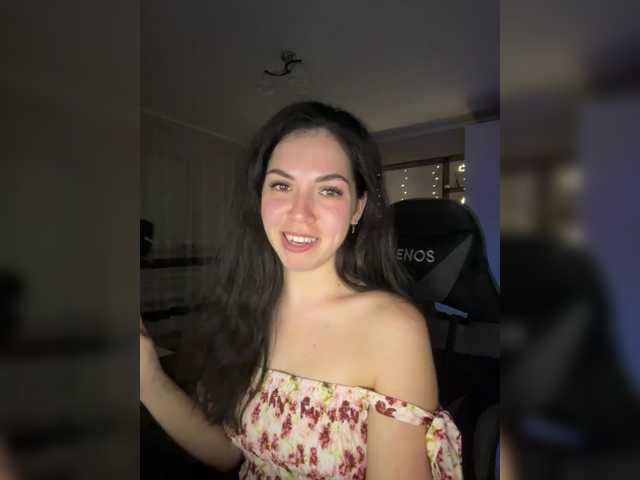 Vika19981 live cam on BongaCams