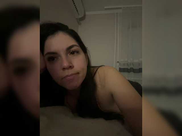 Vika19981 live cam on BongaCams