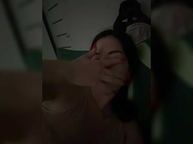 Vika19981 live cam on BongaCams
