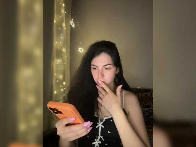 Vika19981 live cam on BongaCams