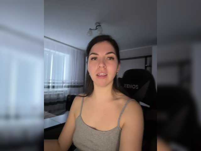 Vika19981 live cam on BongaCams