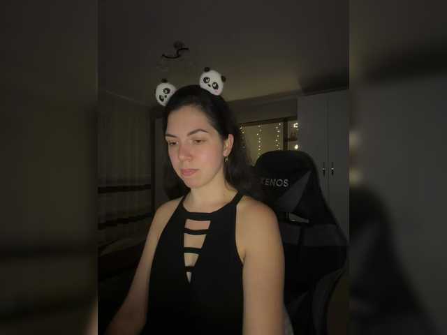 Vika19981 live cam on BongaCams