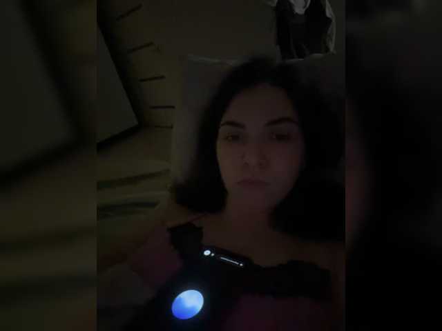 Vika19981 live cam on BongaCams