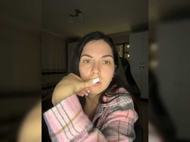 Vika19981 live cam on BongaCams