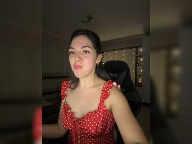 Vika19981 live cam on BongaCams