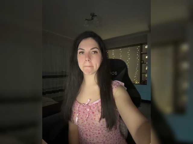 Vika19981 live cam on BongaCams