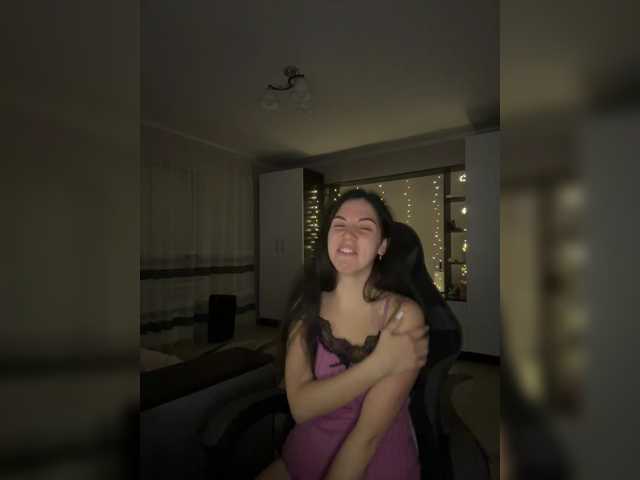 Vika19981 live cam on BongaCams