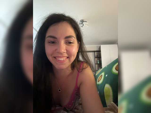 Vika19981 live cam on BongaCams
