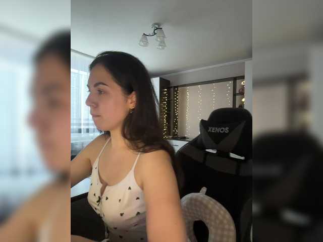 Vika19981 live cam on BongaCams