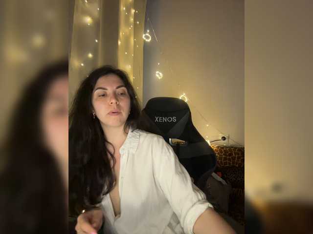 Vika19981 live cam on BongaCams