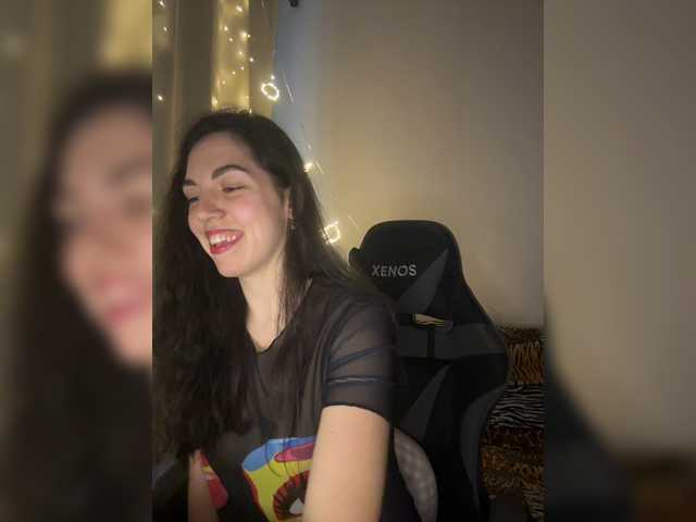 Vika19981 live cam on BongaCams