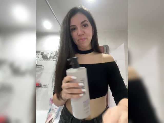Vika19981 live cam on BongaCams