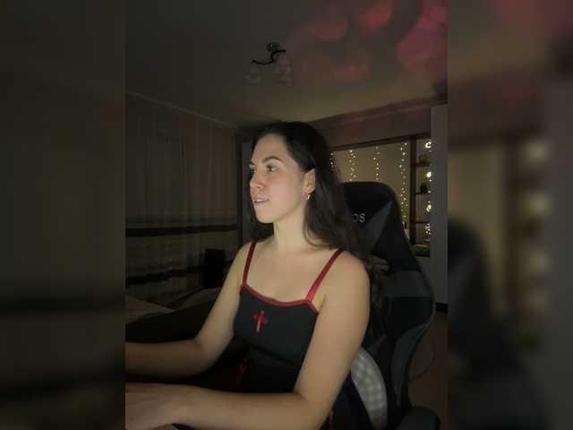 Vika19981 live cam on BongaCams