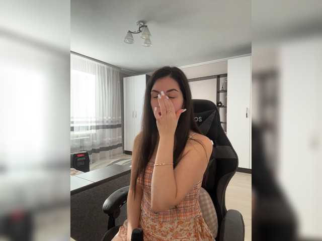 Vika19981 live cam on BongaCams