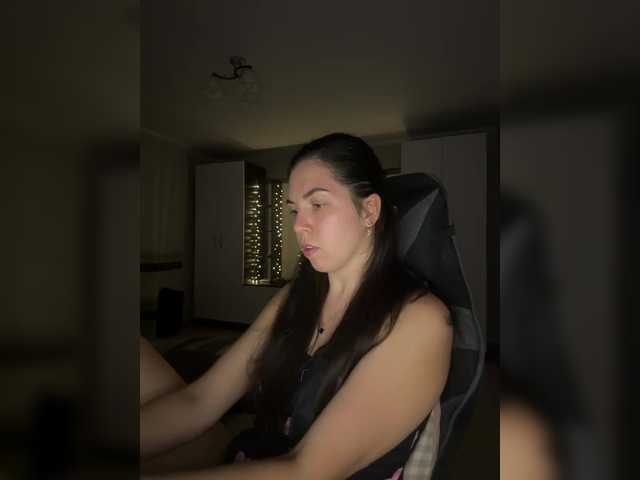 Vika19981 live webcam show