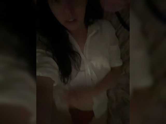 Vika19981 live cam preview