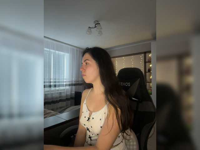Vika19981 live cam on BongaCams