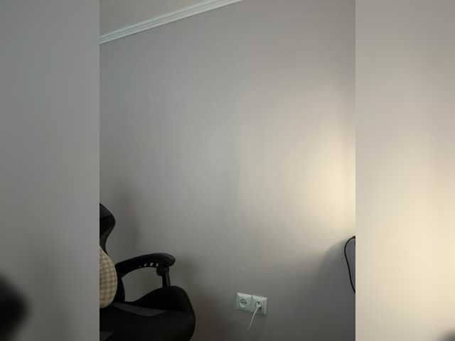 Vika19981 live cam on BongaCams