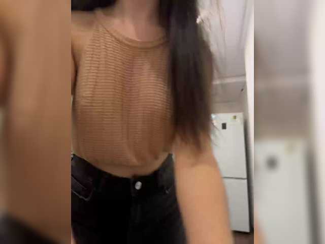 Vika19981 live cam on BongaCams