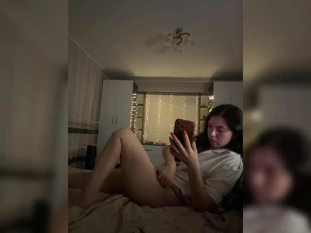 Vika19981 live cam on BongaCams