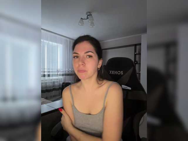 Vika19981 live cam on BongaCams