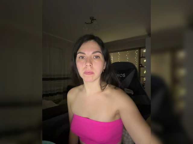 Vika19981 live cam on BongaCams