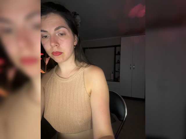 Vika19981 live cam on BongaCams