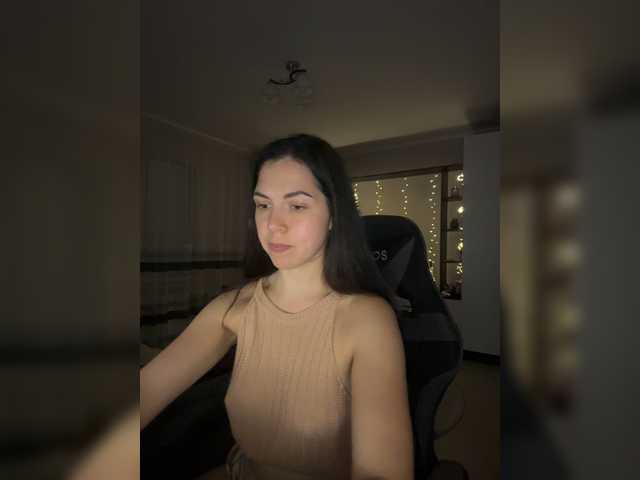 Vika19981 live cam on BongaCams