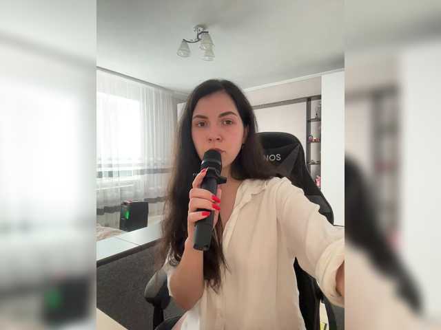 Vika19981 — live female cam