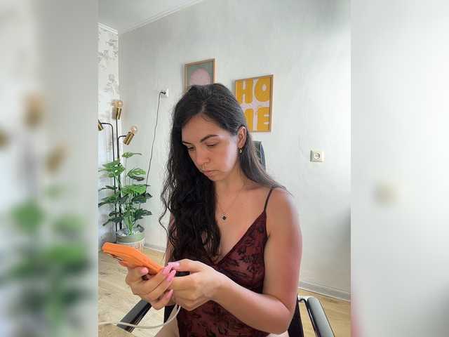 Vika19981 live cam on BongaCams