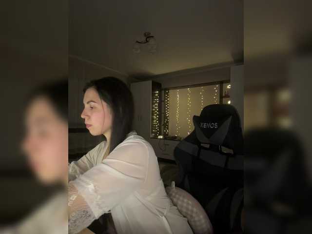 Vika19981 live cam on BongaCams