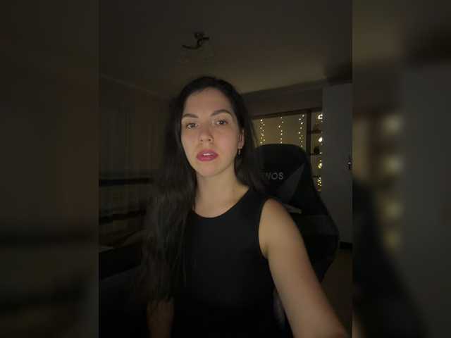 Vika19981 live cam on BongaCams