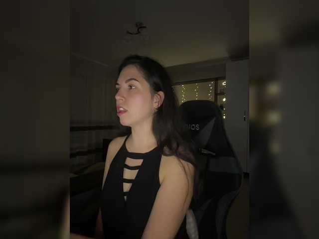 Vika19981 live cam on BongaCams