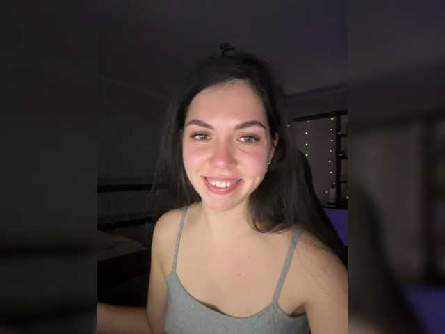 Vika19981 live cam on BongaCams