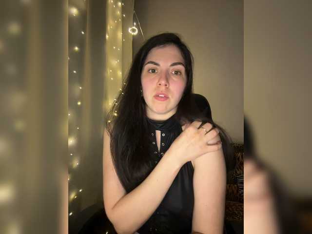 Vika19981 live cam on BongaCams