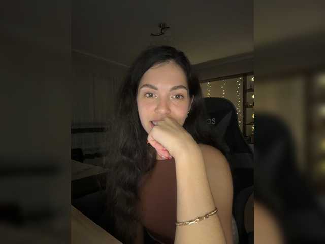 Vika19981 live cam on BongaCams
