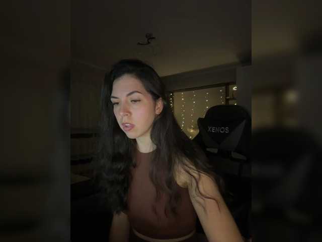 Vika19981 live cam on BongaCams