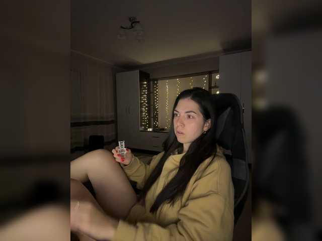 Vika19981 live cam on BongaCams