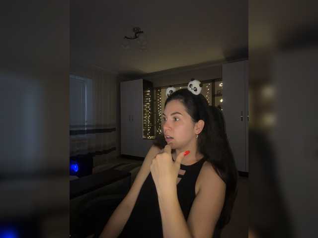 Vika19981 live cam on BongaCams